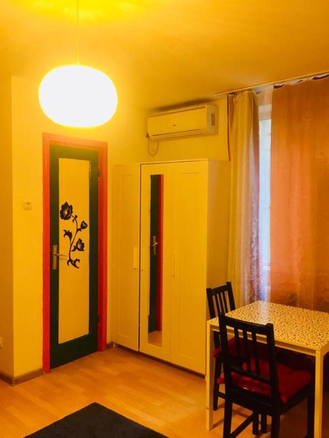 Central Charming Apartments Бухарест Экстерьер фото